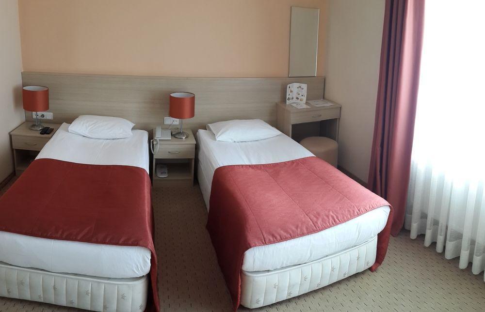 Payidar Hotel Istanboel Buitenkant foto